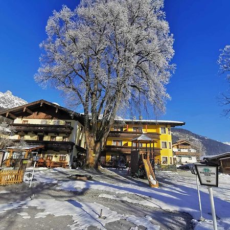 Ferienhotel Lindenhof Leogang Eksteriør billede