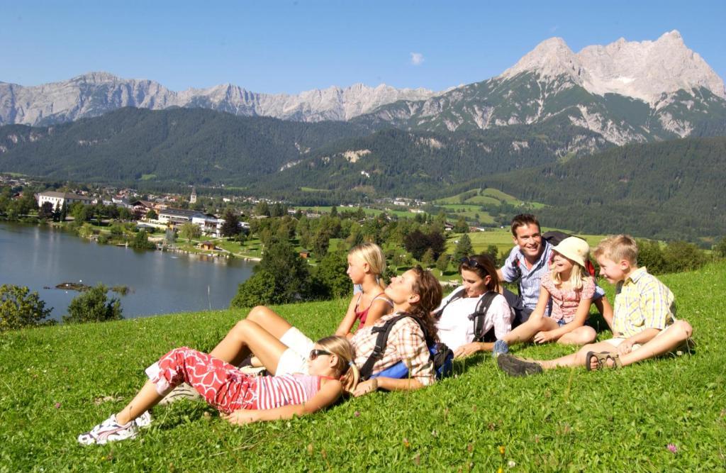 Ferienhotel Lindenhof Leogang Eksteriør billede