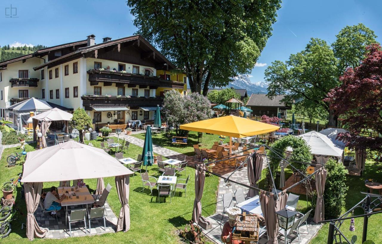 Ferienhotel Lindenhof Leogang Eksteriør billede